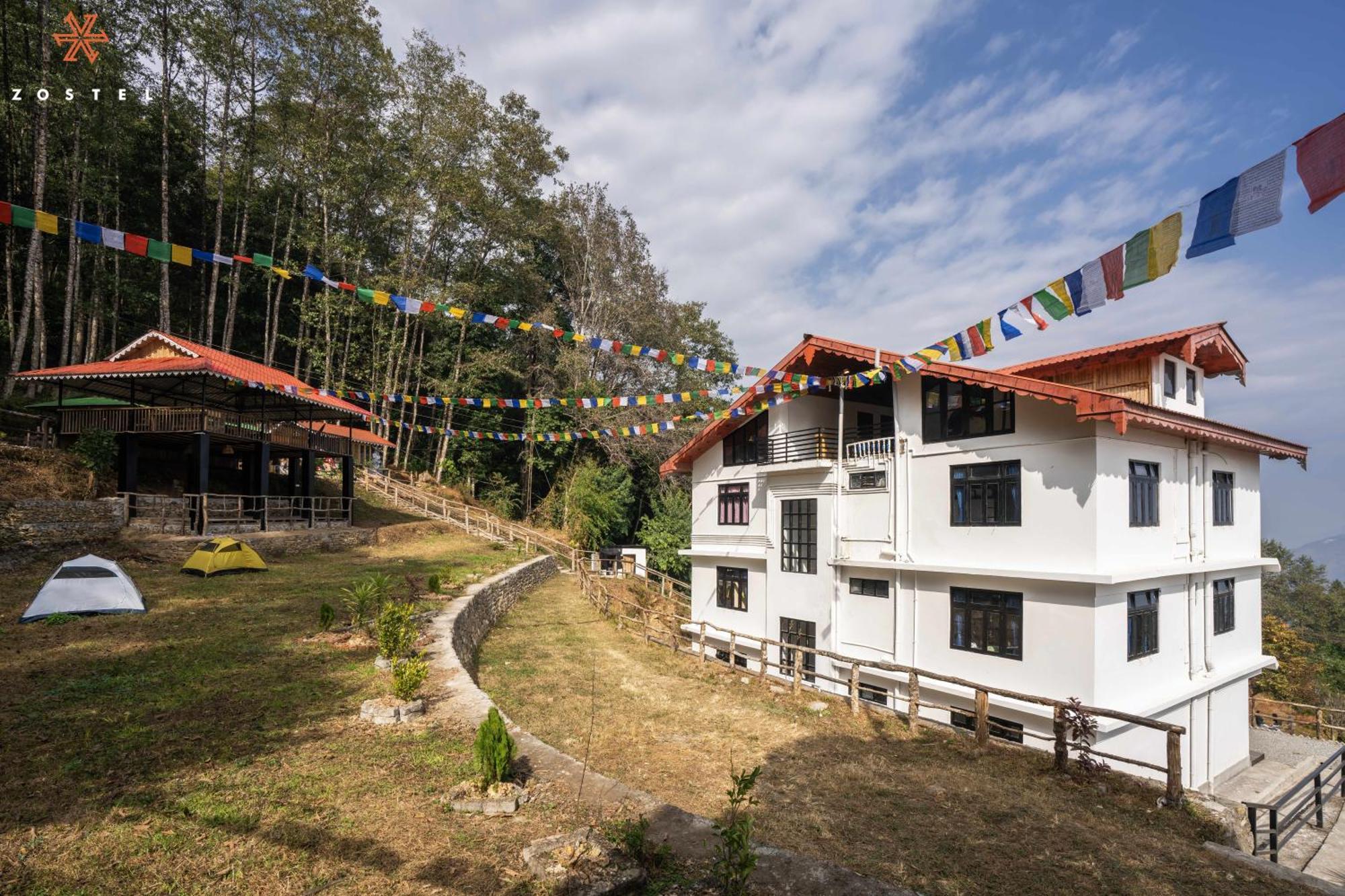 Zostel Rinchenpong Hostel Exterior photo
